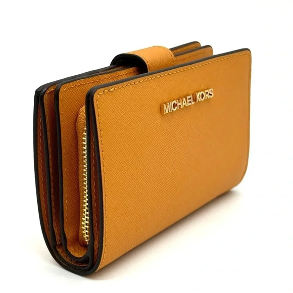 Michael Kors Medium Bifold Zip Chain Wallet Cider - Picture 4 of 8